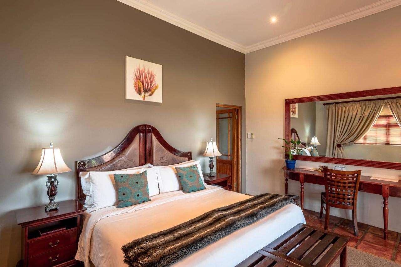 Mooiplaas Guesthouse Oudtshoorn Bagian luar foto