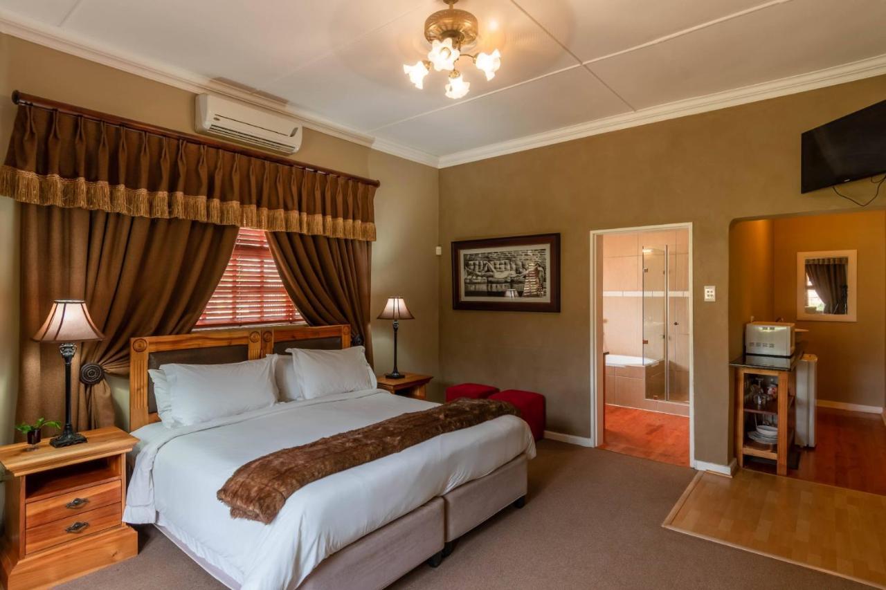 Mooiplaas Guesthouse Oudtshoorn Bagian luar foto