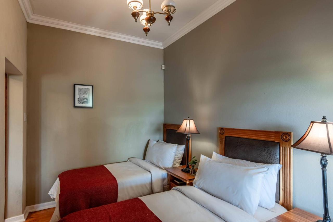 Mooiplaas Guesthouse Oudtshoorn Bagian luar foto