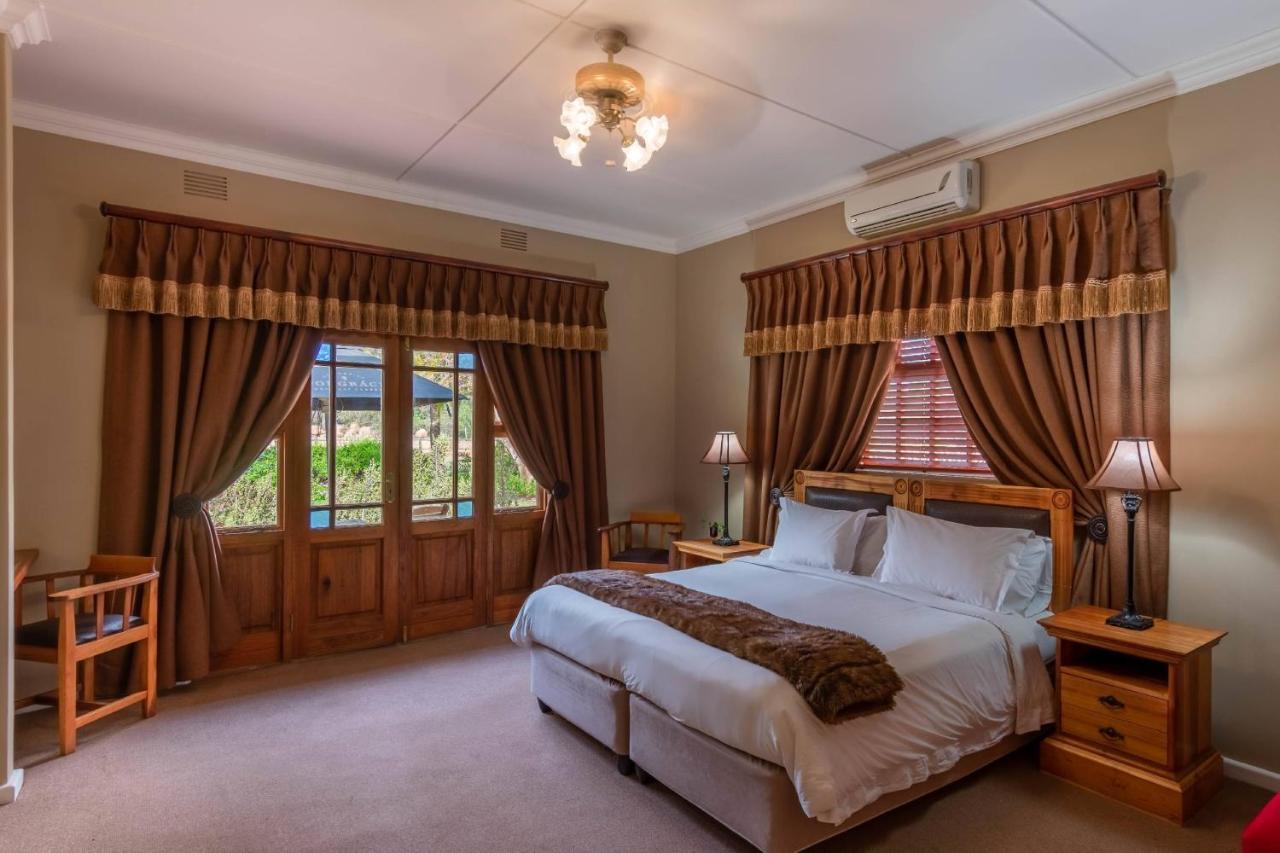 Mooiplaas Guesthouse Oudtshoorn Bagian luar foto